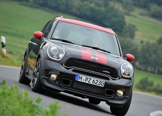 գMINIøװJohn Cooper Works˸2013MINI Countryman JCWĹͼһȥ